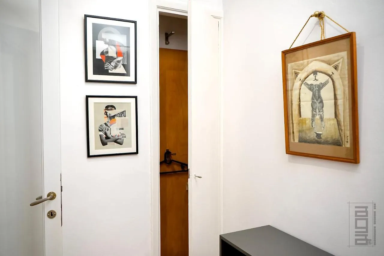 S Q U A Re Palace Gallery//Apartment Bucharest Apartment