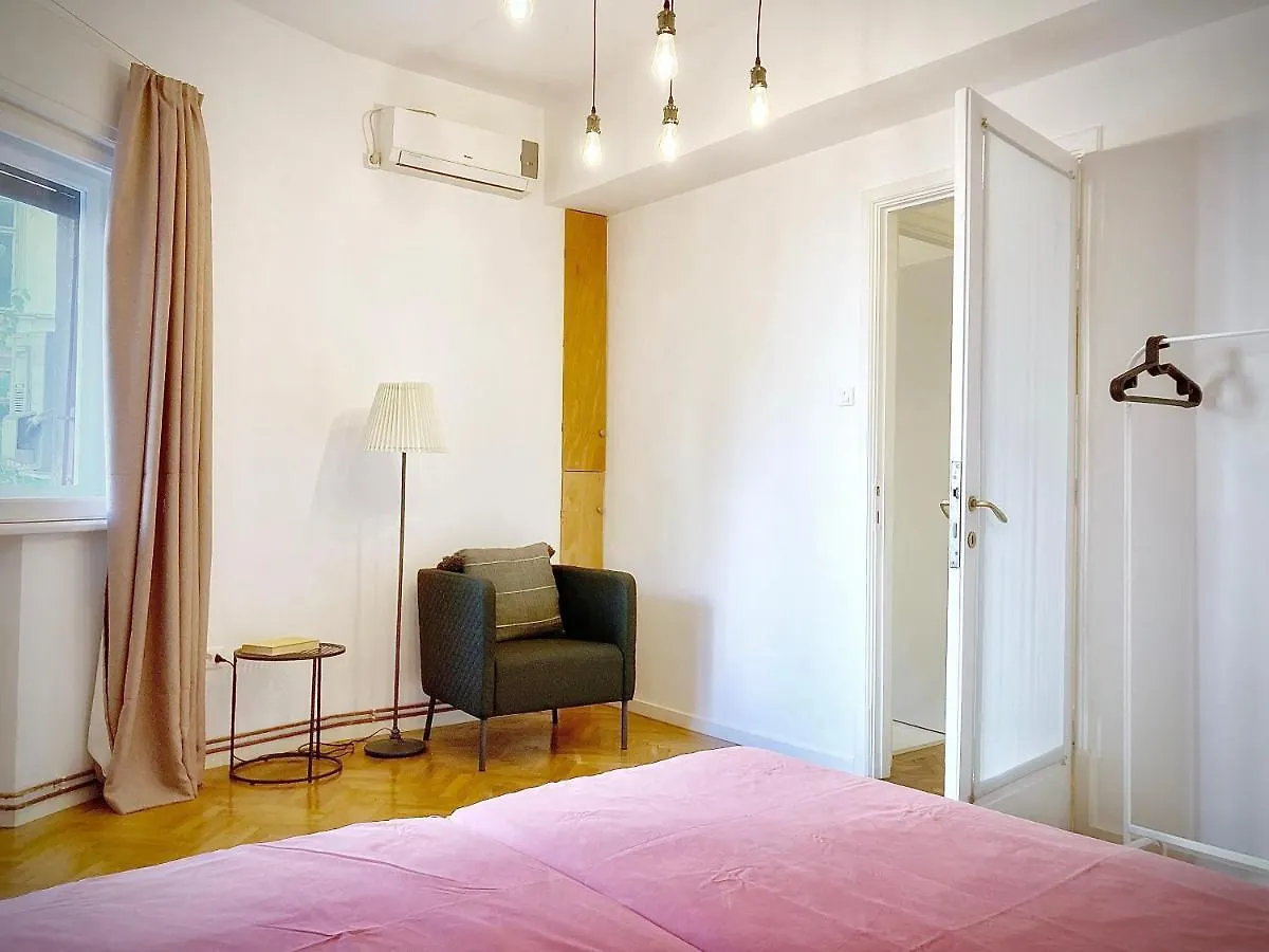 S Q U A Re Palace Gallery//Apartment Bucharest Apartment