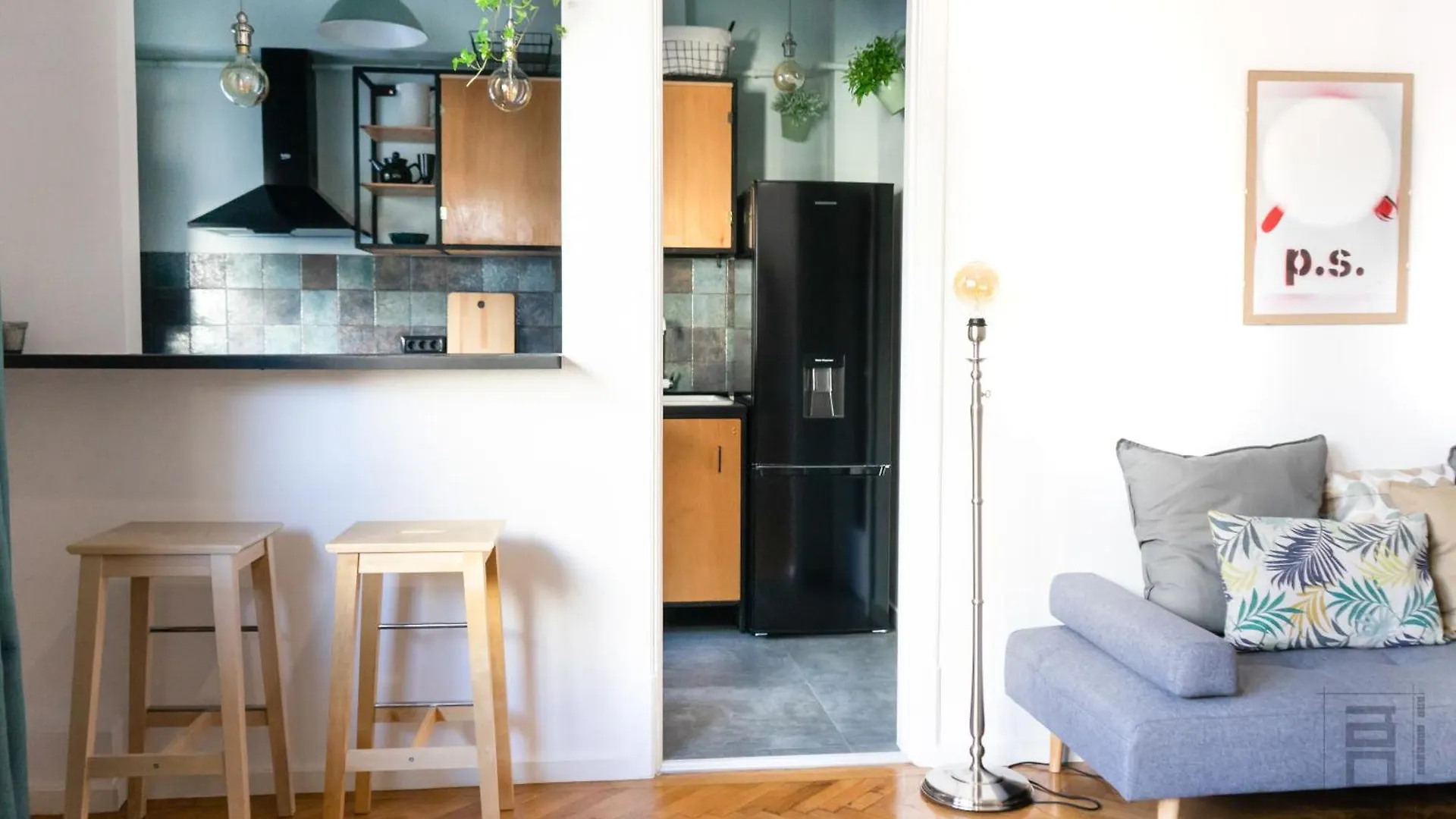 S Q U A Re Palace Gallery//Apartment Bucharest Apartment